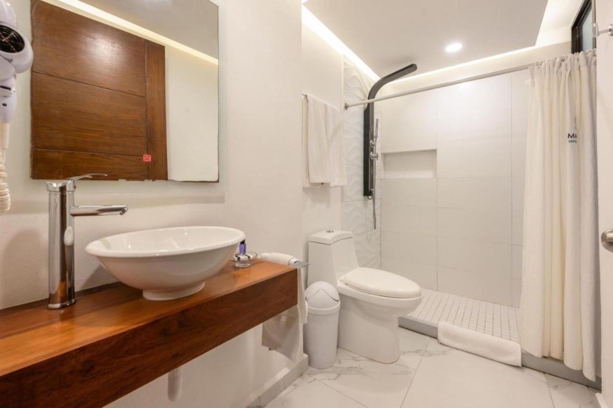Collection O Hotel Marvic Playa del Carmen Exterior photo