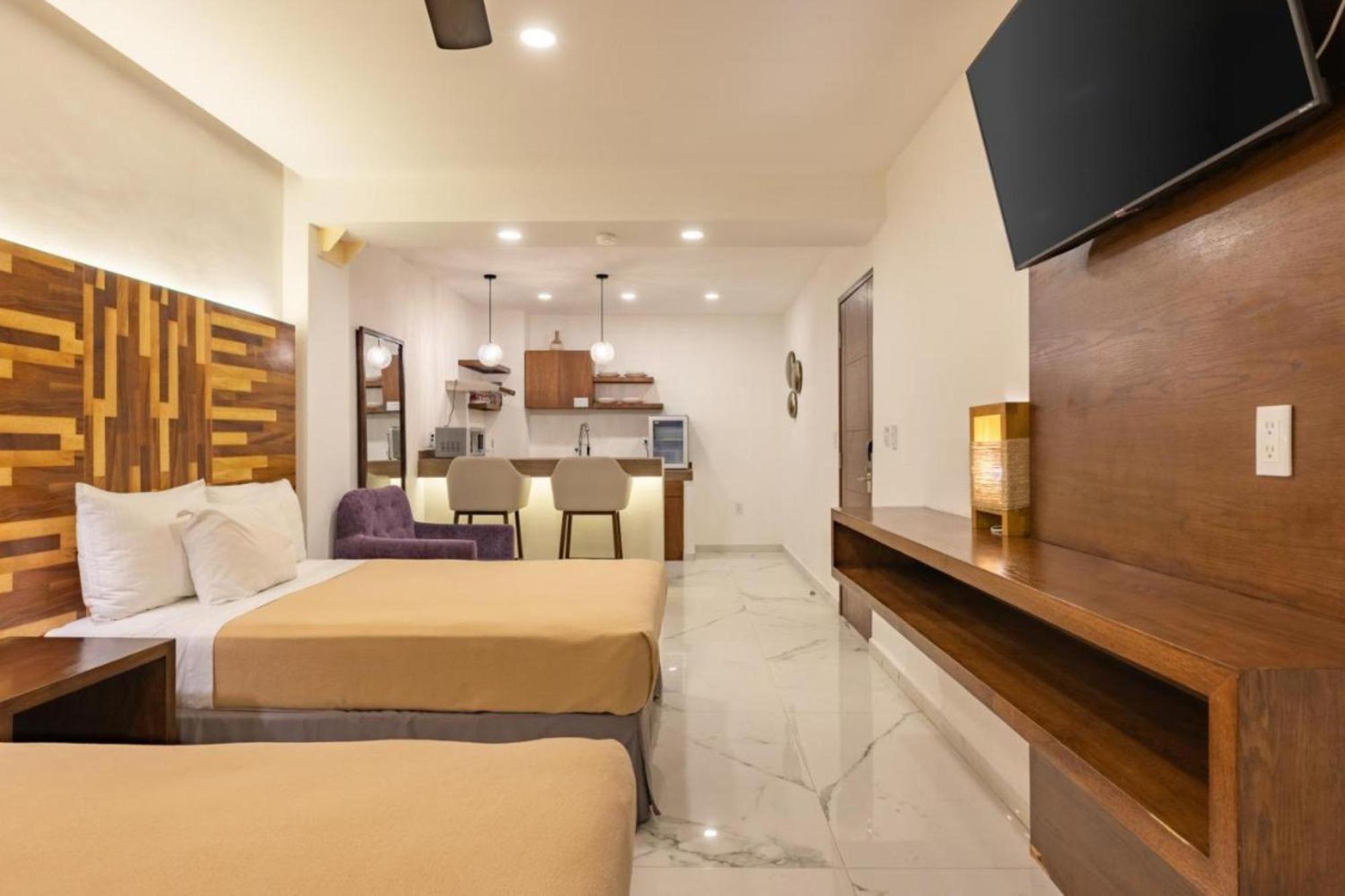 Collection O Hotel Marvic Playa del Carmen Exterior photo