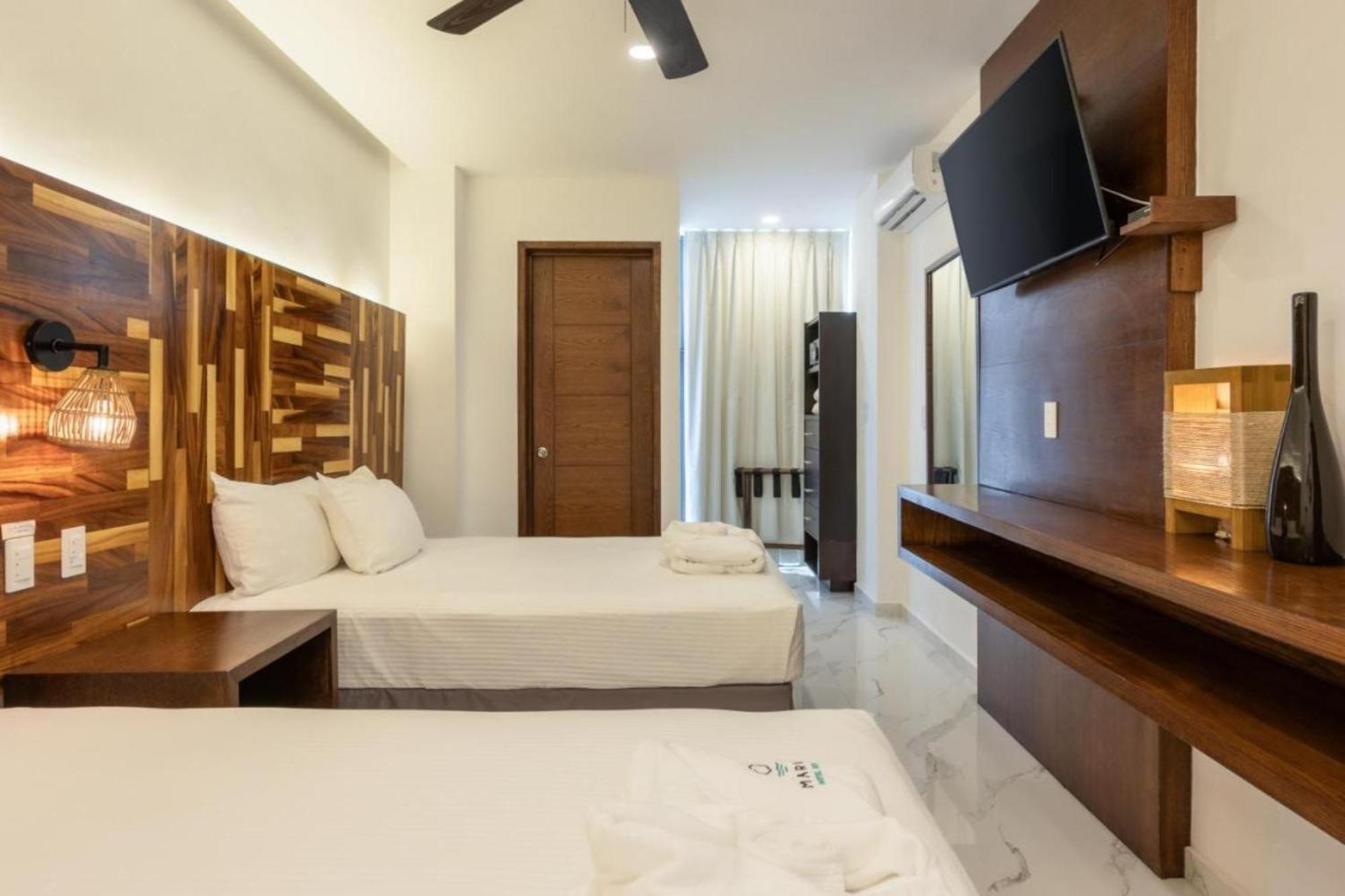 Collection O Hotel Marvic Playa del Carmen Exterior photo