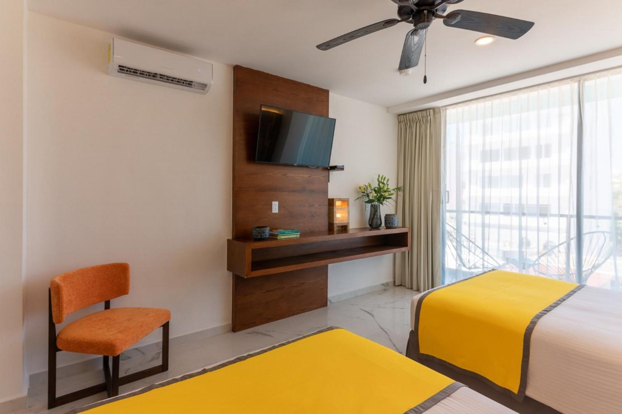 Collection O Hotel Marvic Playa del Carmen Exterior photo