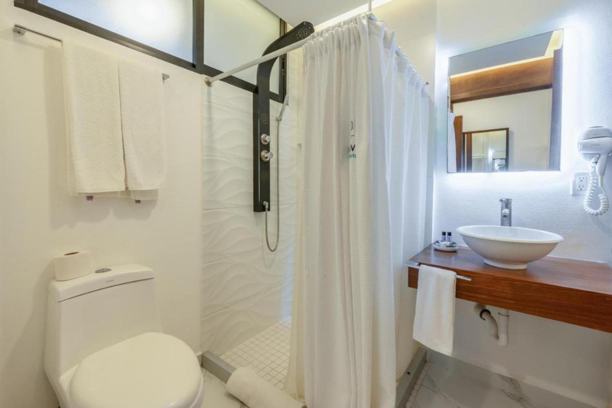 Collection O Hotel Marvic Playa del Carmen Exterior photo